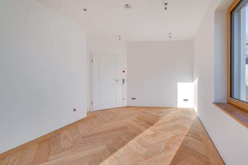 Zimmer Gartengeschoss - 5 Zimmer Doppelhaushälfte in Pähl