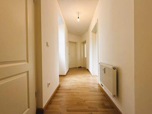 Flur.jpg - 1 Zimmer Etagenwohnung zum Kaufen in Ingolstadt