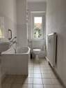 Bad - 3 Zimmer Etagenwohnung in Halle