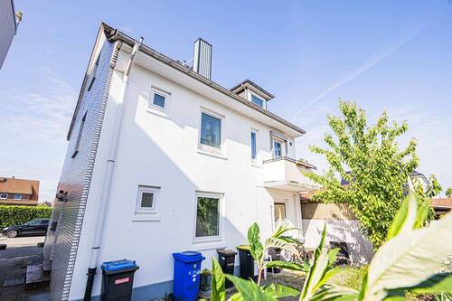 Gebäude Ansicht I - 7 Zimmer Mehrfamilienhaus, Wohnhaus zum Kaufen in Cuxhaven