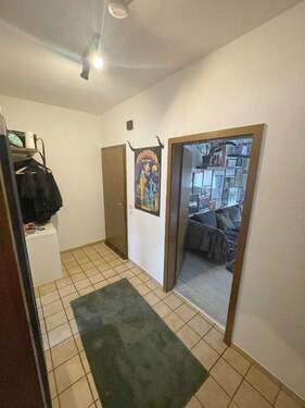 Flur - Etagenwohnung mit 49,00 m&sup2; in Duisburg zur Miete