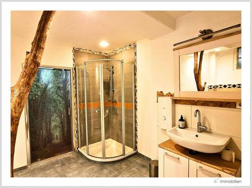 Badezimmer Erdgeschoss 
- 