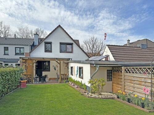 Rückansicht - 4 Zimmer Reihenendhaus in Norderstedt