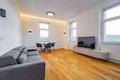 Wohnzimmer - Ausblick Badenweiler * Saniertes und möbliertes 2-Zi-Apartment * 42 qm * Traumaussicht