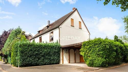 Außenansicht 4 - Großzügige 4-Zimmer-Etagenwohnung mit Potenzial - 102 m² Wohnfläche in ruhiger Lage