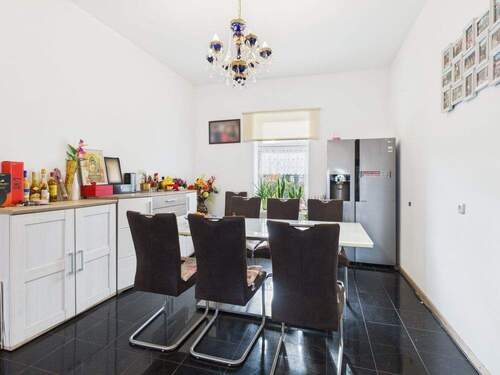 Esszimmer im Erdgeschoss - 1 Zimmer Einfamilienhaus zum Kaufen in Eppelborn / Dirmingen