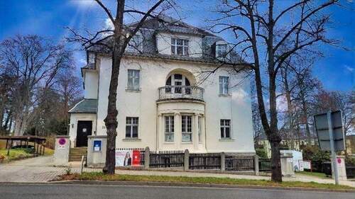 Straßenansicht - Denkmalgeschütztes Schmuckstück!