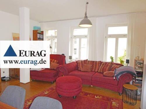 Wohn-Essbereich - FÜ-City: Superschöne 2-Zi-Whg (1.OGWE11) Balkon, Gäste-WC, EBK zur Ablöse