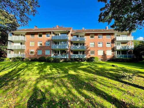 Hausansicht hinten - Zentral in Kronshagen: 3-Zimmer-Whg. mit Balkon Bürgermeister-Drews-Straße
