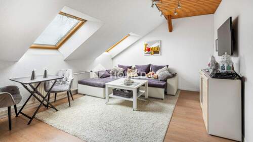 1. OG Wohnzimmer 1 - 