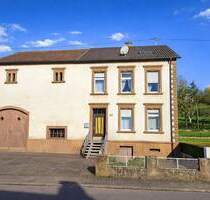 Ein- bis Zweifamilienhaus mit Scheune und großem Grundstück - Dillingen / Diefflen