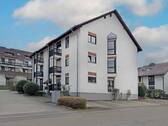 Hausansicht - Neckargemünd: Charmantes 1,5-Zimmer-Apartment inkl. Stellplatz in ruhiger Lage - Nähe SRH Campus