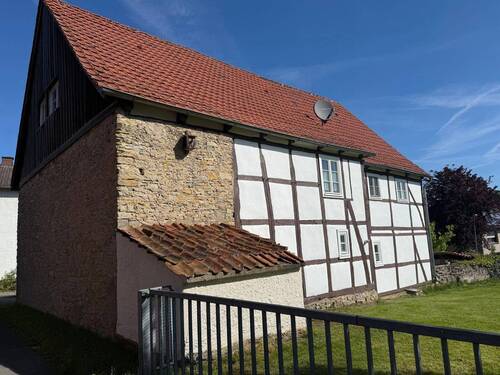 Rückseite - Einfamilienhaus mit 124,00 m&sup2; in Brakel zum Kaufen