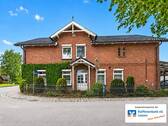 Kooperationspartner der Raiffeisenbank eG, Leezen - Charmante Doppelhaushälfte mit Einliegerwohnung, Kamin, Wintergarten und weitläufigem Grundstück