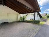 Garage mit Carport - 