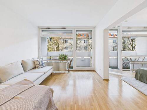 Wohnzimmer - Etagenwohnung mit 53,30 m&sup2; in München zum Kaufen