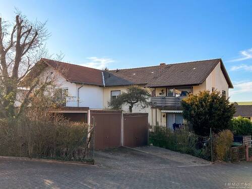 26-MRTG-101 - Gepflegtes Mehrfamilienhaus mit 4 Einheiten, voll vermietet, großes Grundstück in ruhiger Lage