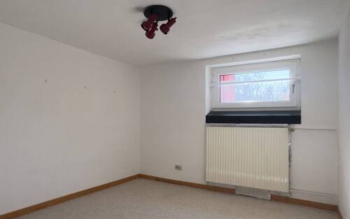 Schlafraum im Keller - 