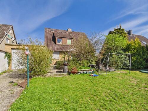 Garten - Einfamilienhaus mit 140,00 m&sup2; in Lübeck / Kücknitz zum Kaufen