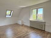Kinderzimmer/Büro - 