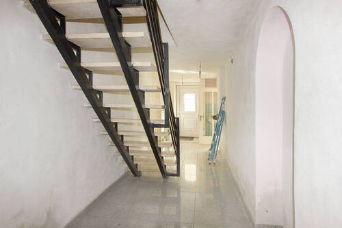 EG Treppenhaus (Bild 2) - 1 Zimmer Einfamilienhaus in Waging am See