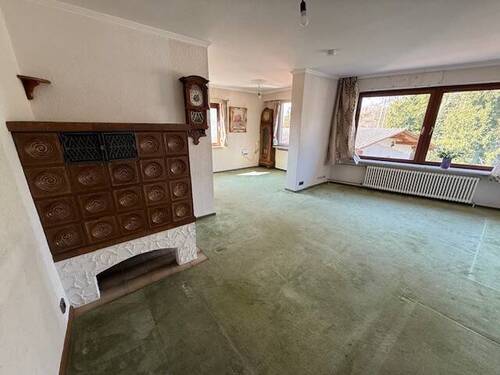 Wohnzimmer - 4 Zimmer Einfamilienhaus zum Kaufen in Überlingen