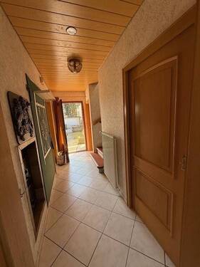 Flur - Einfamilienhaus mit 102,70 m&sup2; in Überlingen zum Kaufen