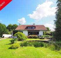 Wohnen im Grünen: Einfamilienhaus mit parkähnlichem Grundstück in den Gartenreihen - Saarlouis