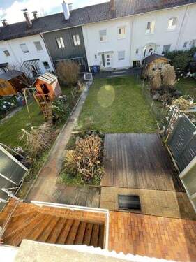 035_Garten_von_Balkon_aus.JPEG - 4 Zimmer Mehrfamilienhaus, Wohnhaus in Simbach a.Inn