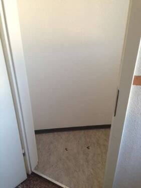 Abstellraum im Treppenhaus - 2 Zimmer Etagenwohnung zur Miete in Chemnitz