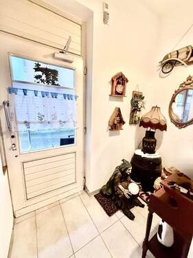 Eingangsbereich - 3 Zimmer Mehrfamilienhaus, Wohnhaus in Neuerburg