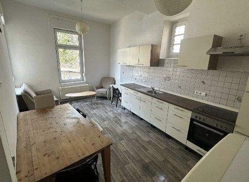 Lichtdurchflutete Küche mit Essbereich - Moderne Wohnkomfort auf 12 m²! - 1 Zimmer Mehrfamilienhaus, Wohnhaus in Groß Gerau