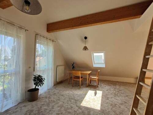 Dachgeschoß, offener Giebel - 