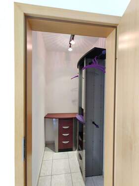 Abstellraum / Garderobe - 