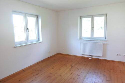Arbeitszimmer oder Schlafzimmer Erdgeschoss.JPG - 
