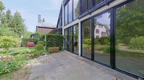 Terrasse vor dem Wohnzimmer - 