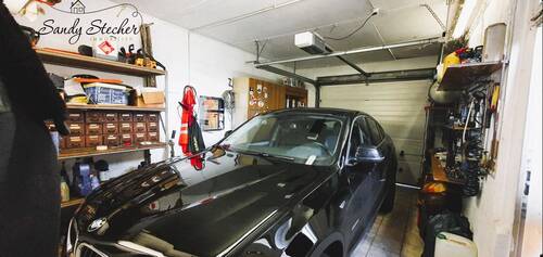37 Garage.jpg - 