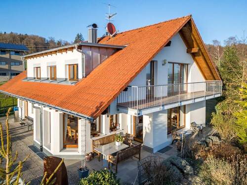 Außenansicht - 8 Zimmer Mehrfamilienhaus, Wohnhaus zum Kaufen in Laufenburg