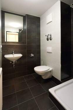 Badezimmer - Beispielansicht.jpg - 2 Zimmer Etagenwohnung in Schwäbisch Gmünd