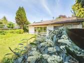 Gartenansicht - Mehrfamilienhaus, Wohnhaus mit 124,00 m² in Straßlach-Dingharting zum Kaufen