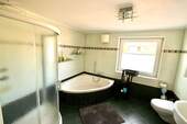 Badezimmer - OG
- 