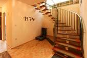 Treppenaufstieg ins EG - 