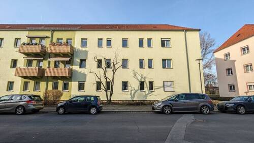 Ansicht Wohngebäude - 3 Zimmer Etagenwohnung zum Kaufen in Dresden