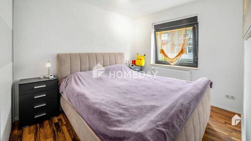 1. OG Elternschlafzimmer 1 - 