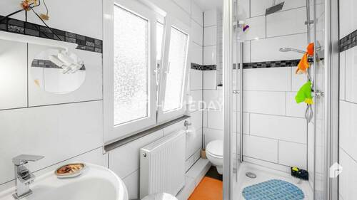 1. OG Badezimmer 1 - 