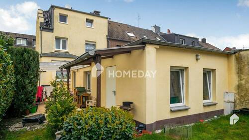 Außenansicht 3 - Top gepflegtes Reihenendhaus mit Garten, Terrasse und tollem Grundriss in zentraler Lage