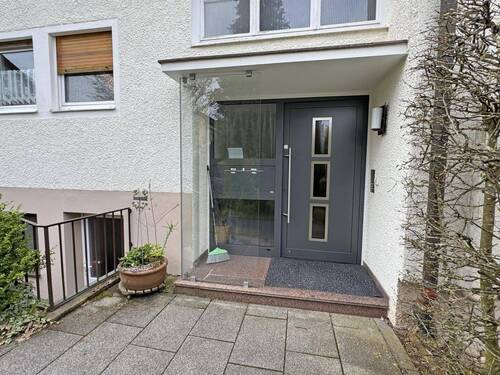 Hauseingang - 1 Zimmer Doppelhaushälfte zum Kaufen in Freudenstadt