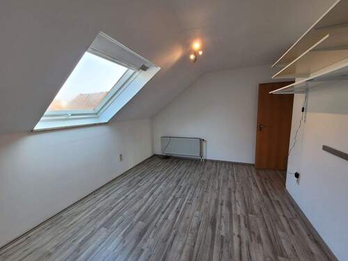 2. Büro- oder KInderzimmer Ansicht II.jpg - 