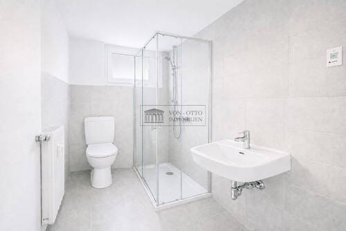 Modernes Tageslichtbad - 