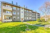 Hausansicht - 2,5 Zimmer - Balkon - ruhige Lage
